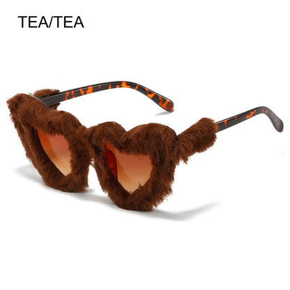 Fluffy Dream – Oversized Plush Sunglasses